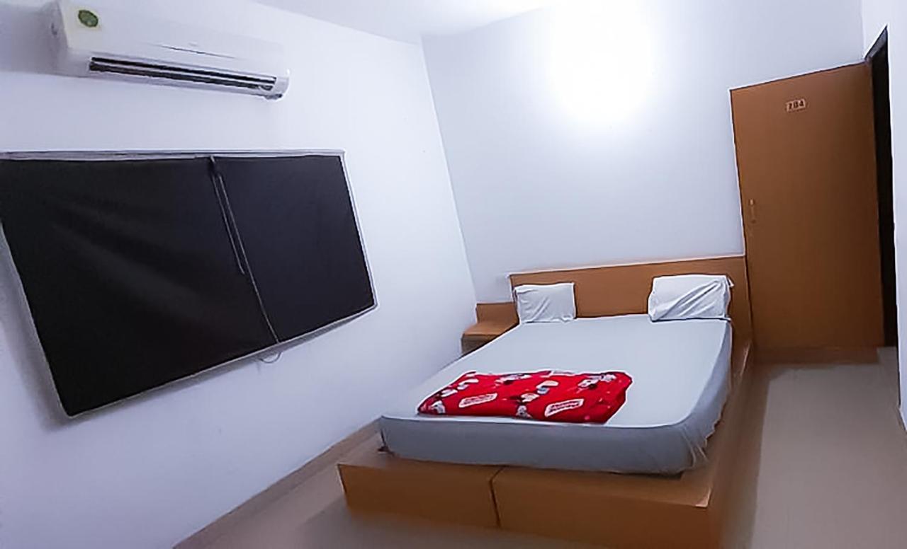 Roomshala 110 Hotel Mulaqaat - Shiv Nadar University Dadri Kültér fotó