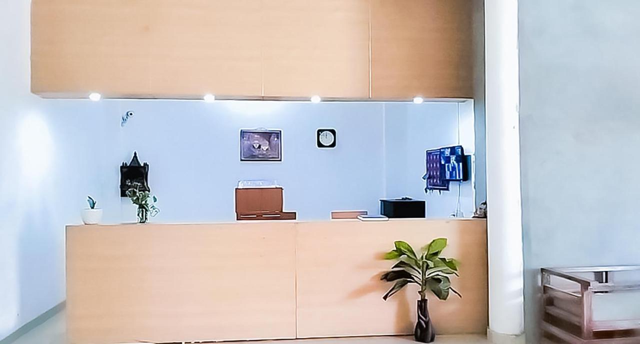 Roomshala 110 Hotel Mulaqaat - Shiv Nadar University Dadri Kültér fotó