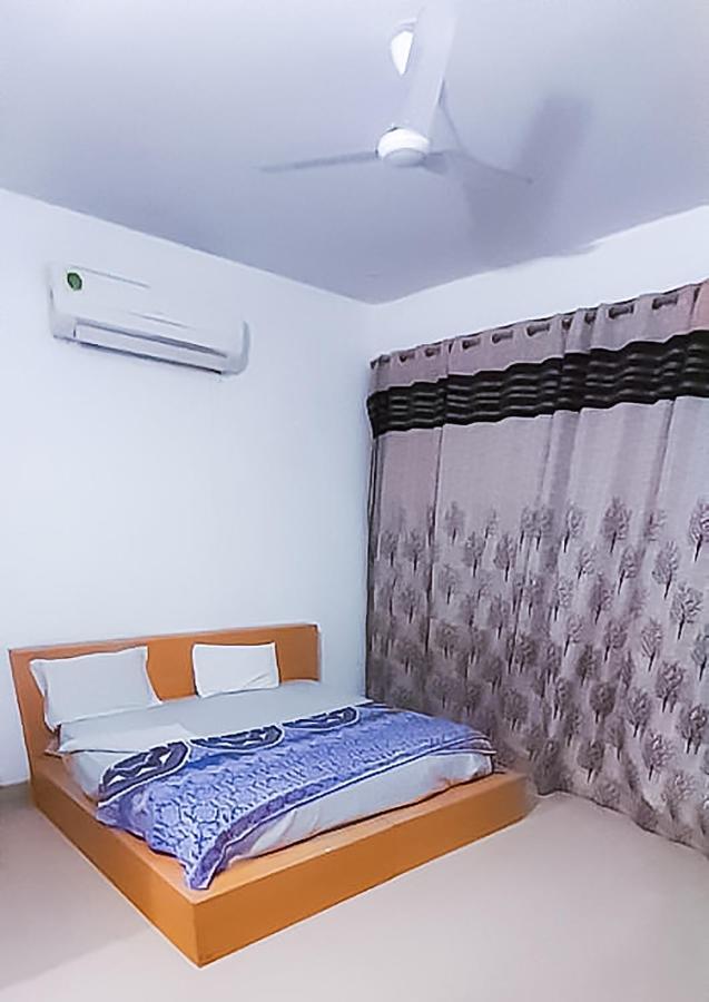 Roomshala 110 Hotel Mulaqaat - Shiv Nadar University Dadri Kültér fotó
