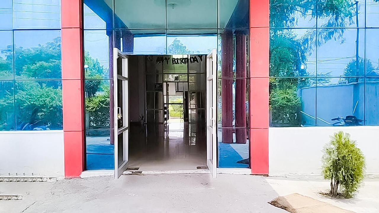 Roomshala 110 Hotel Mulaqaat - Shiv Nadar University Dadri Kültér fotó