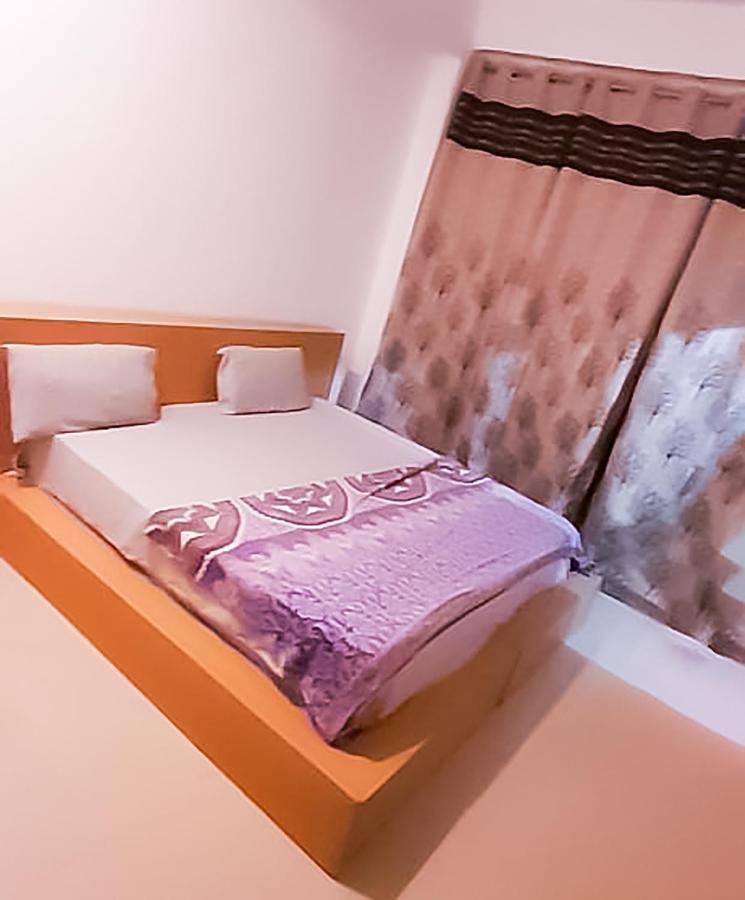 Roomshala 110 Hotel Mulaqaat - Shiv Nadar University Dadri Kültér fotó